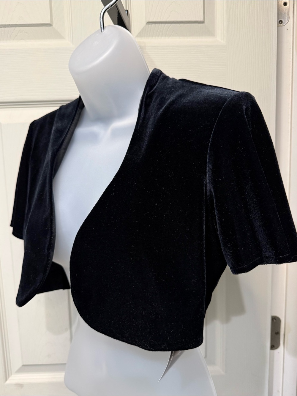 Vintage Molly Malloy Classic Black Velvet Cropped Bolero Jacket - Women